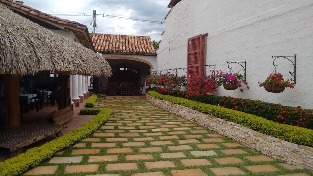 Hotel Santa Barbara Colonial - Santa Fe De Antioquia Rum bild
